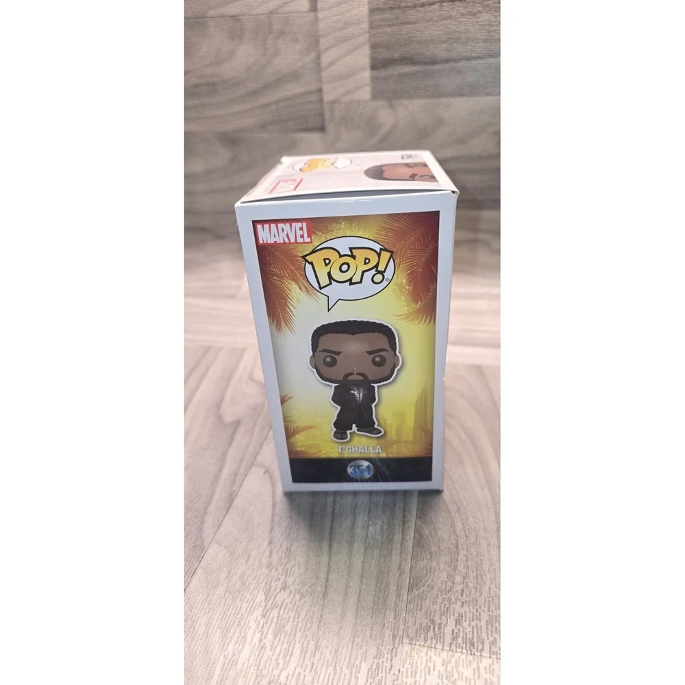 Funko Pop Black Panther T'Challa (Chadwick Boseman) Vinyl Bobble-Head Figure